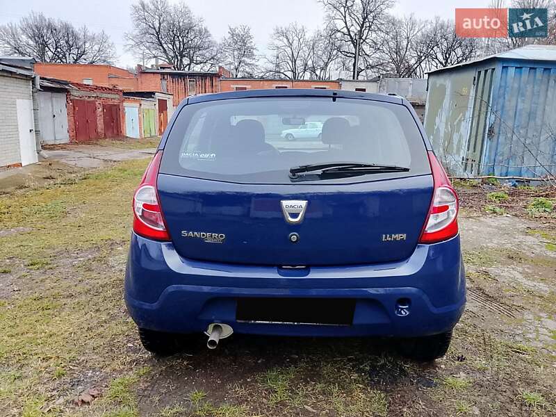 Хетчбек Dacia Sandero 2009 в Сумах фото 7 Хетчбек Dacia Sandero 2009 в Сумах
