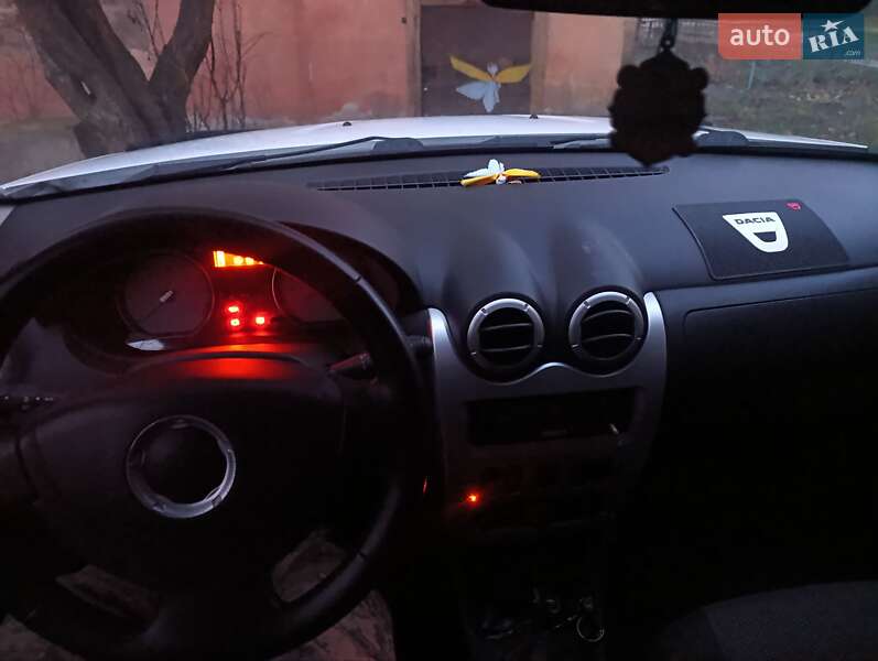 Хетчбек Dacia Sandero 2010 в Ріпках фото 7 Хетчбек Dacia Sandero 2010 в Ріпках