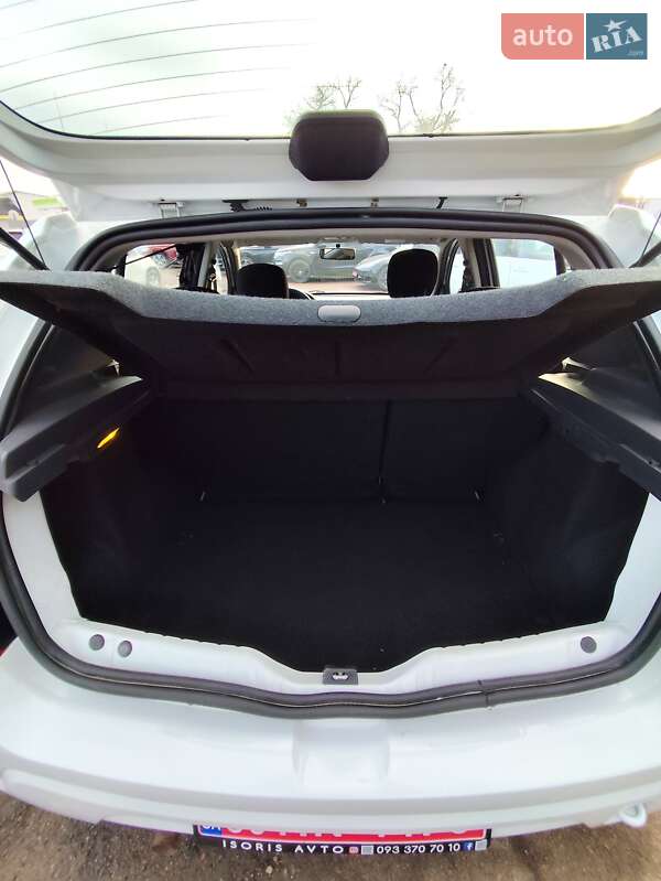 Хетчбек Dacia Sandero 2010 в Чернігові