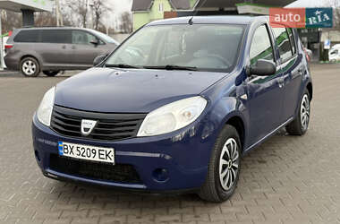 Хетчбек Dacia Sandero 2009 в Хмельницькому