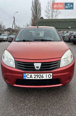 Хэтчбек Dacia Sandero 2008 в Черкассах