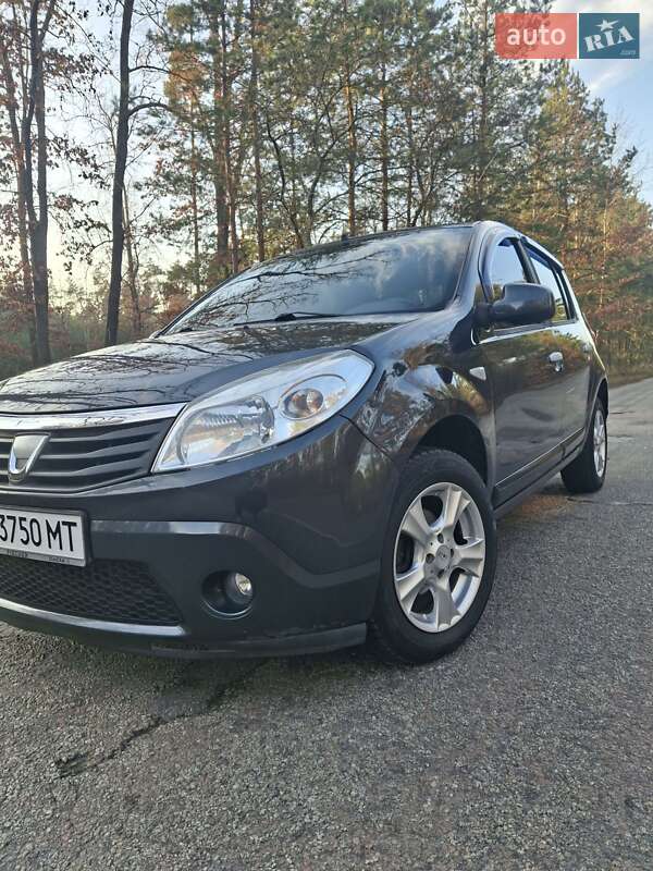 Dacia Sandero 2009