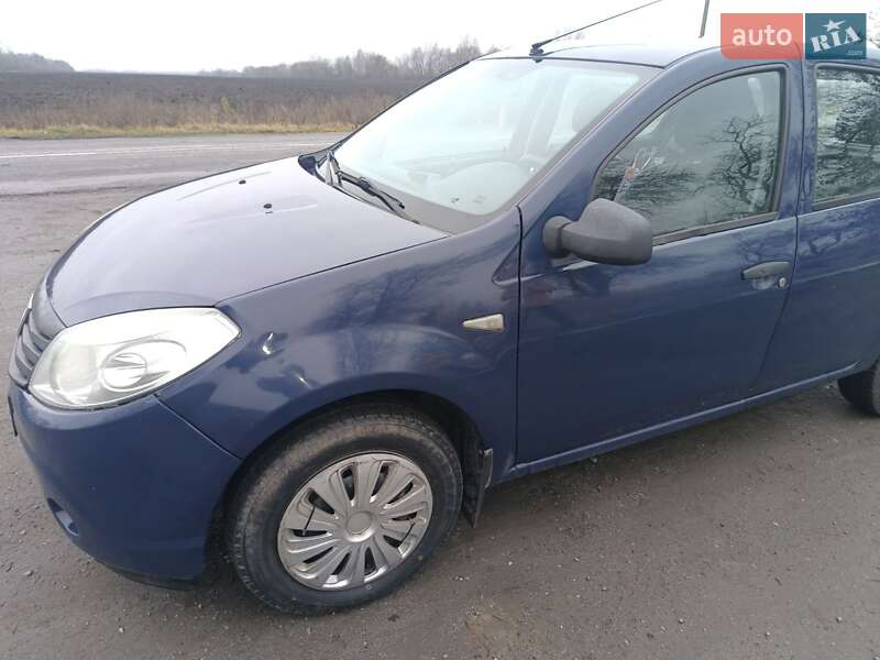 Хэтчбек Dacia Sandero 2008 в Любаре
