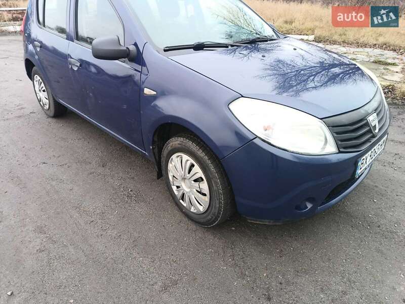 Хэтчбек Dacia Sandero 2008 в Любаре