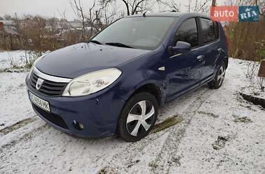 Хетчбек Dacia Sandero 2009 в Тернополі