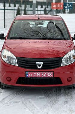 Хэтчбек Dacia Sandero 2012 в Коломые