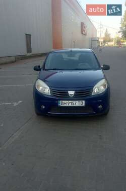 Хэтчбек Dacia Sandero 2009 в Одессе