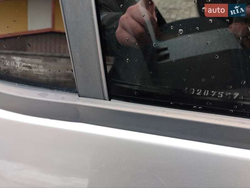 Хэтчбек Dacia Sandero 2008 в Ровно