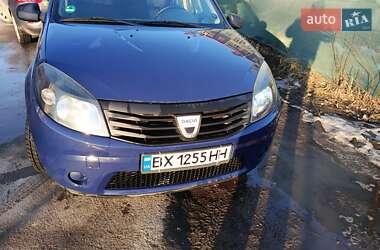 Хэтчбек Dacia Sandero 2009 в Староконстантинове