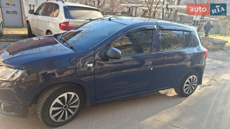 Хэтчбек Dacia Sandero 2013 в Николаеве