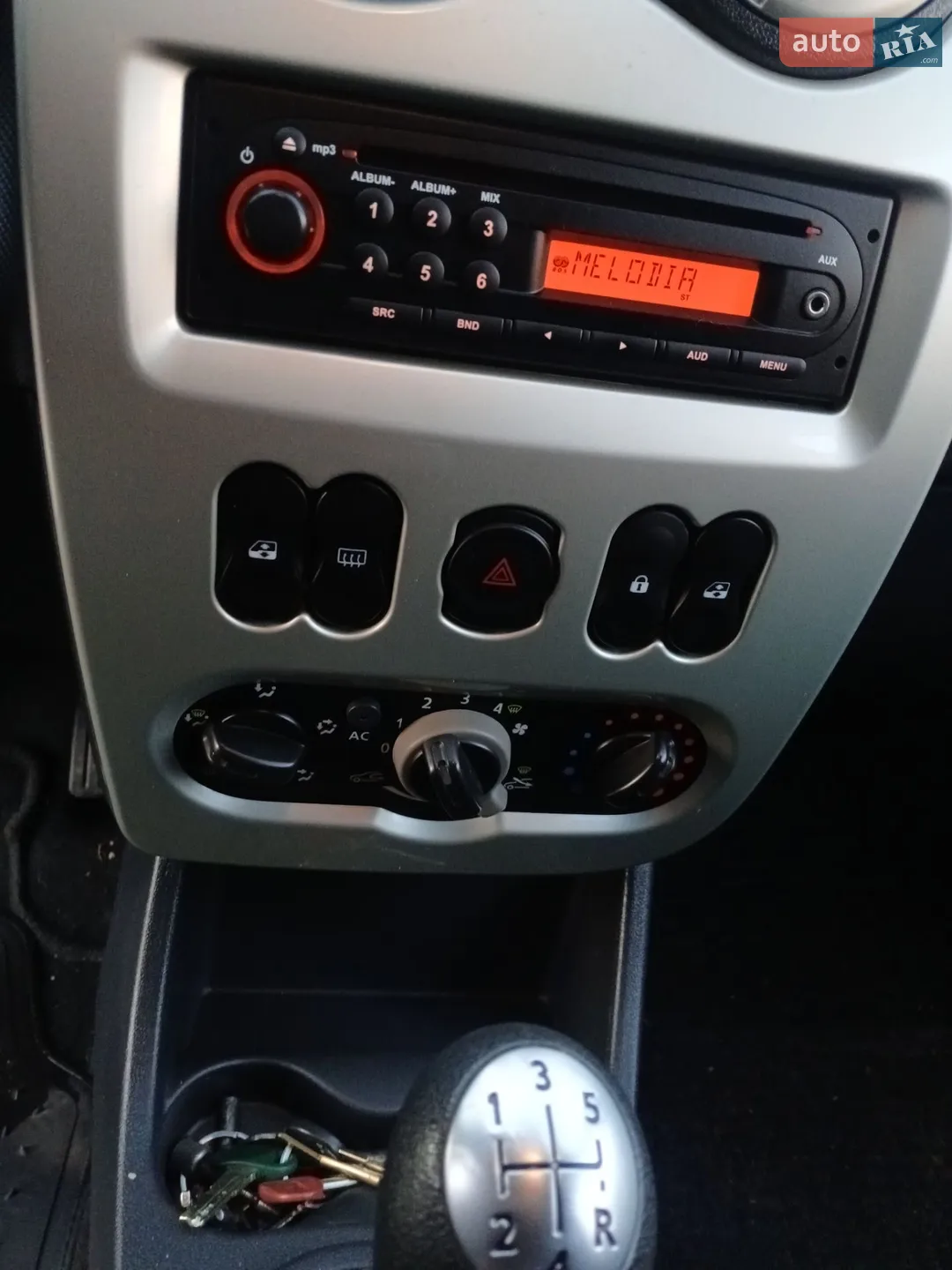 2012 Dacia Sandero - мініатюра 10