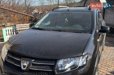 Хэтчбек Dacia Sandero 2016 в Монастырище