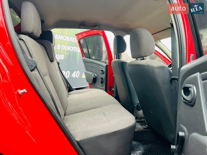 Хэтчбек Dacia Sandero 2009 в Харькове