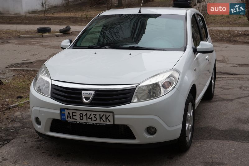 Dacia Sandero 2008