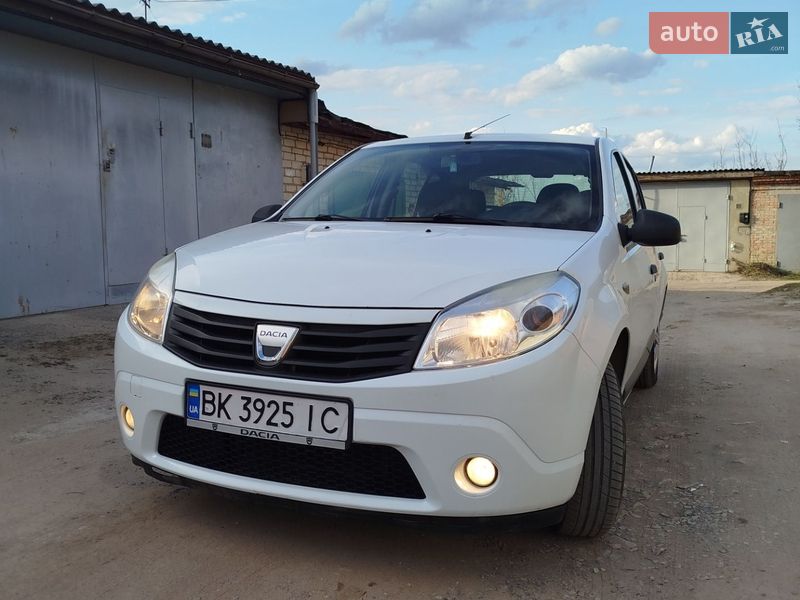 Dacia Sandero 2008