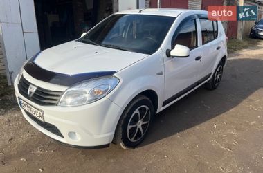Хэтчбек Dacia Sandero 2009 в Сумах