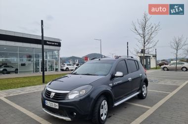 Хетчбек Dacia Sandero 2011 в Мукачевому