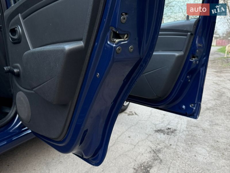 Хэтчбек Dacia Sandero 2009 в Кременчуге