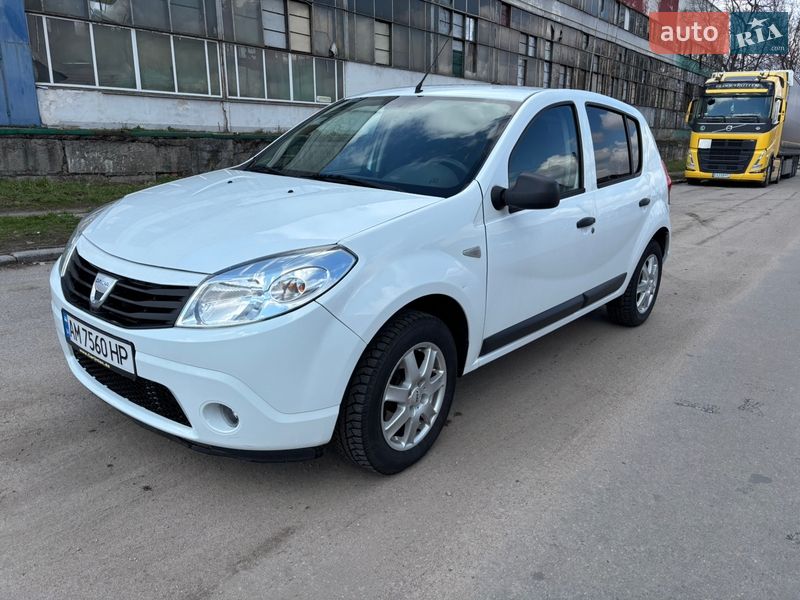 Dacia Sandero 2009