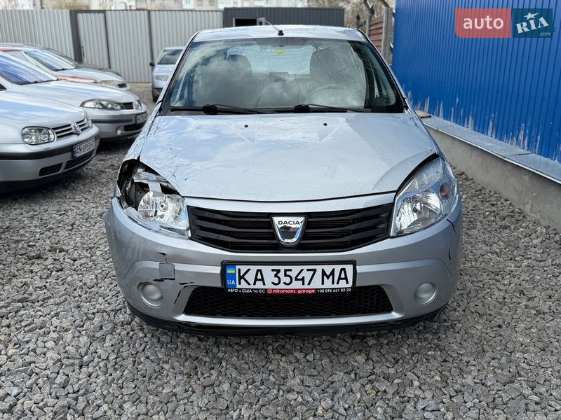 Хэтчбек Dacia Sandero 2012 в Бердичеве