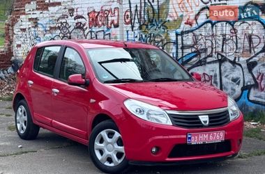 Хэтчбек Dacia Sandero 2009 в Полтаве