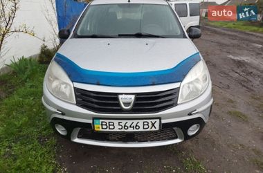 Хетчбек Dacia Sandero 2008 в Зміїві
