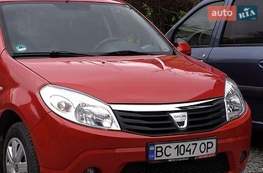 Хэтчбек Dacia Sandero 2009 в Львове