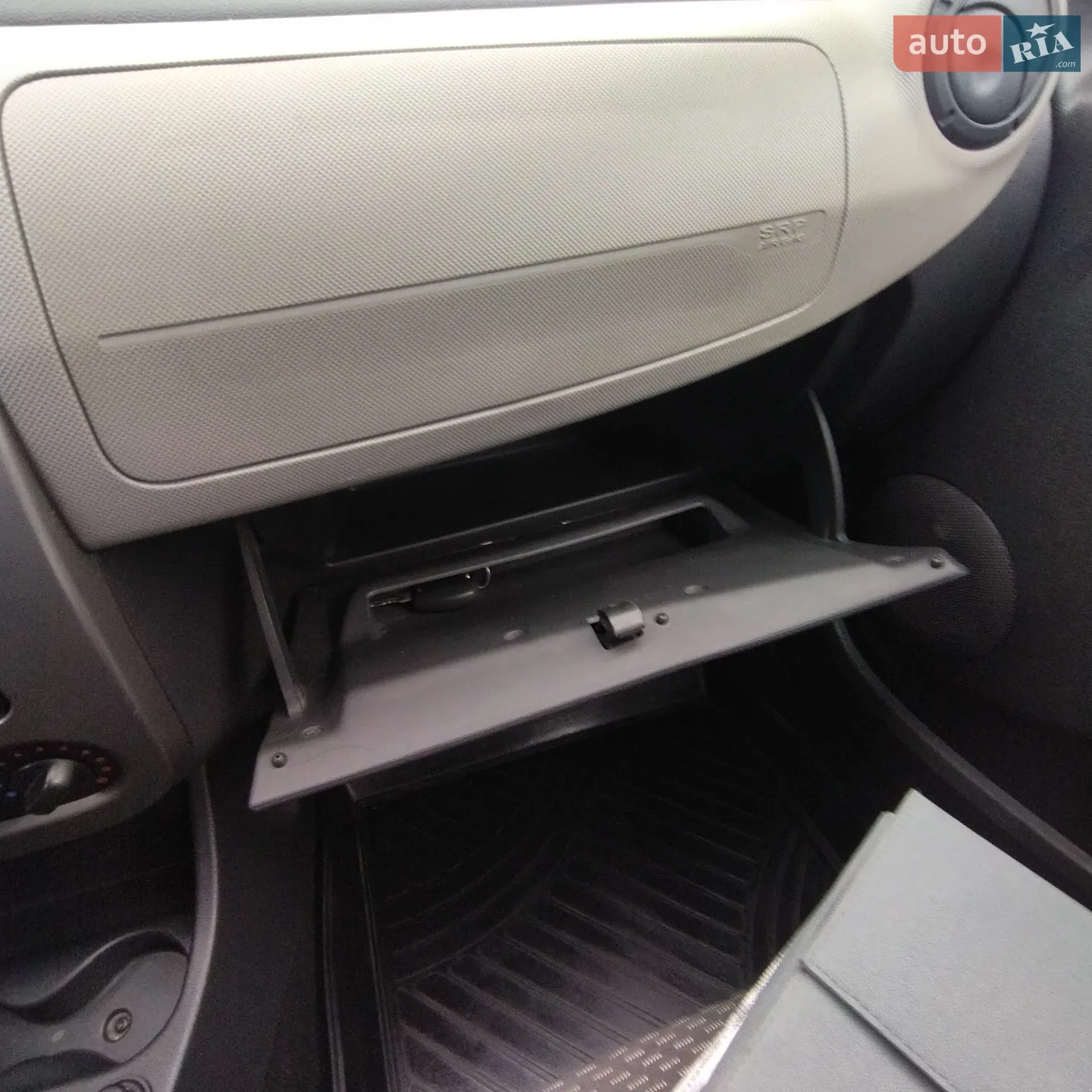 2011 Dacia Sandero - мініатюра 37
