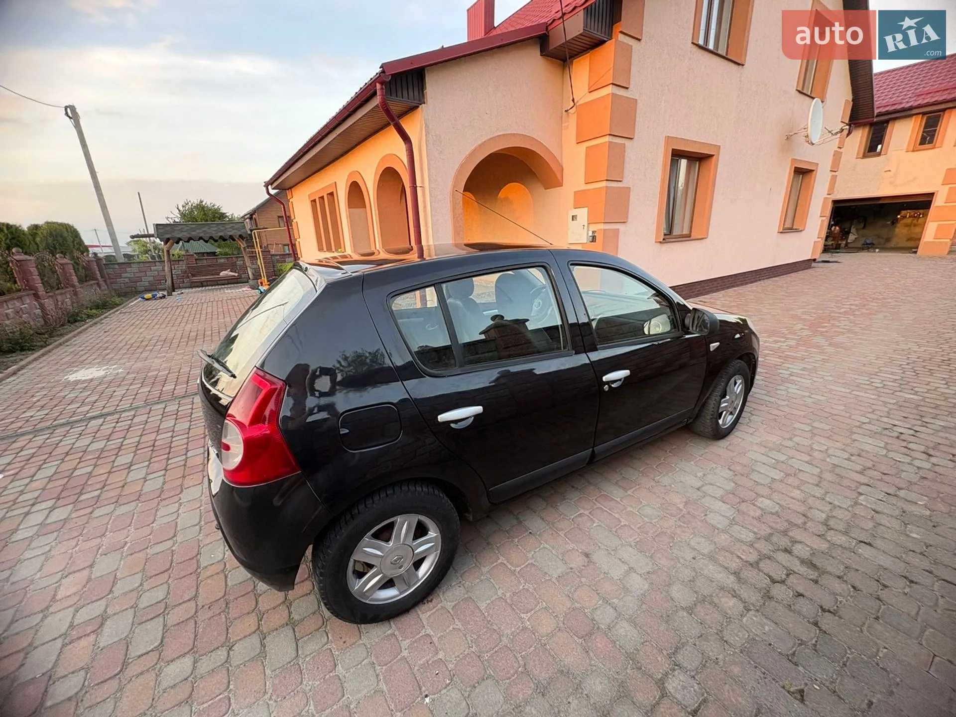 2010 Dacia Sandero - мініатюра 13