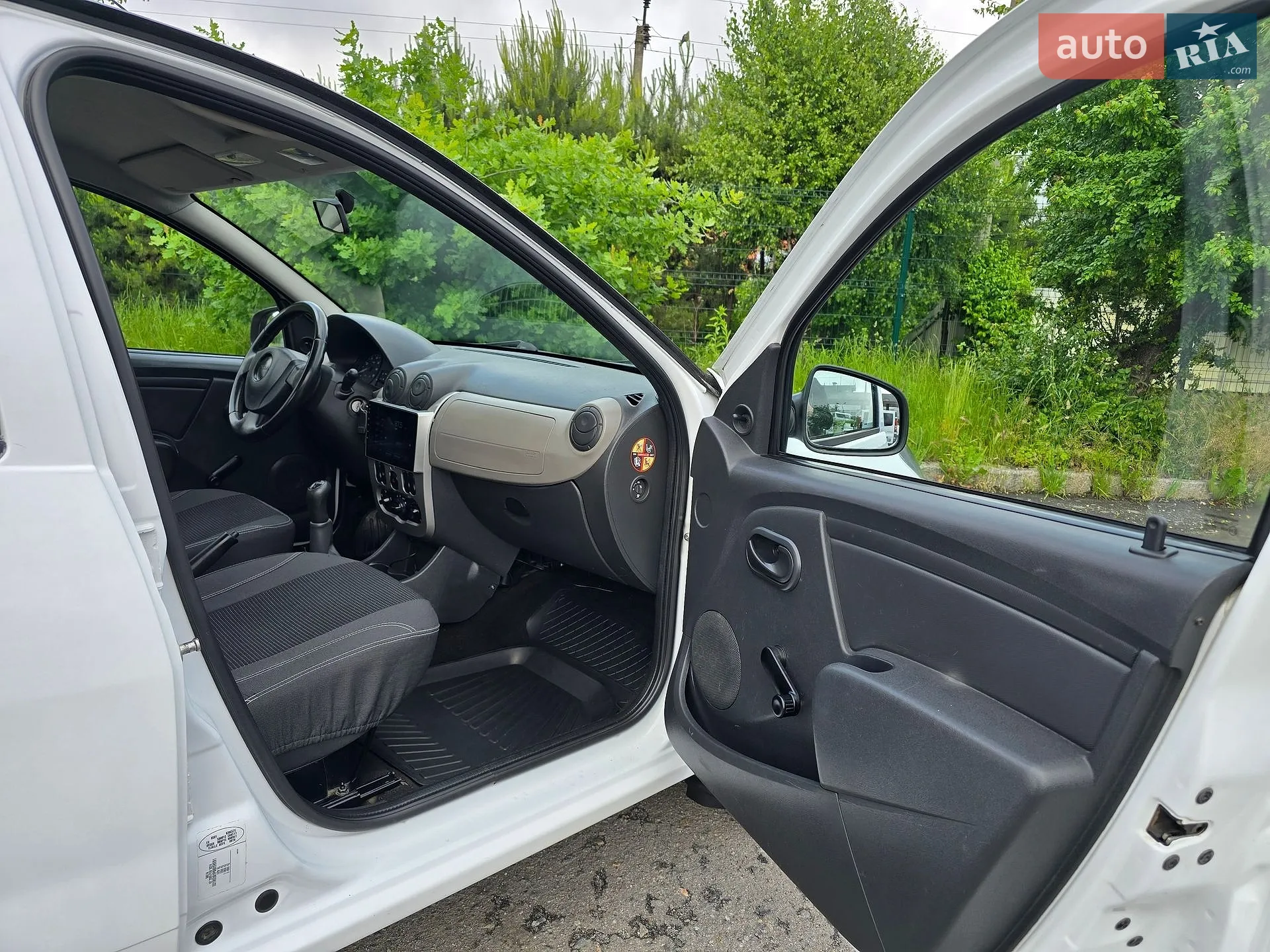 2011 Dacia Sandero - мініатюра 23