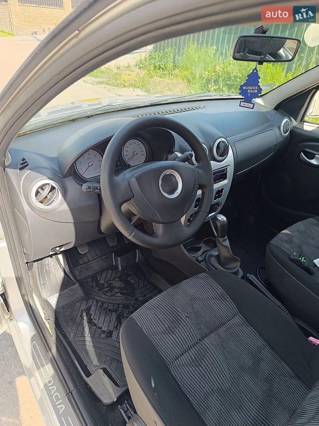 2010 Dacia Sandero - мініатюра 28