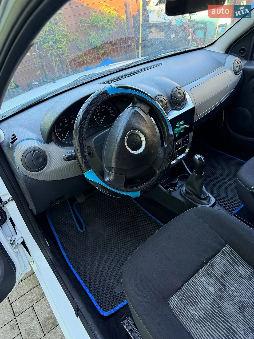 2010 Dacia Sandero - мініатюра 20