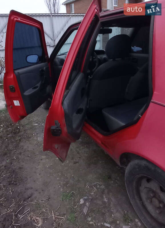 Хетчбек Dacia Solenza 2004 в Борисполі