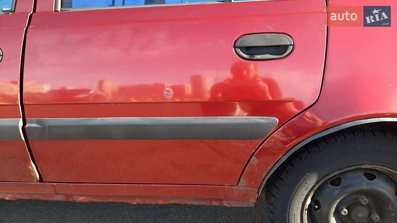 Седан Dacia Solenza 2004 в Киеве