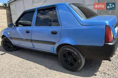 Седан Dacia Solenza 2004 в Білій Церкві