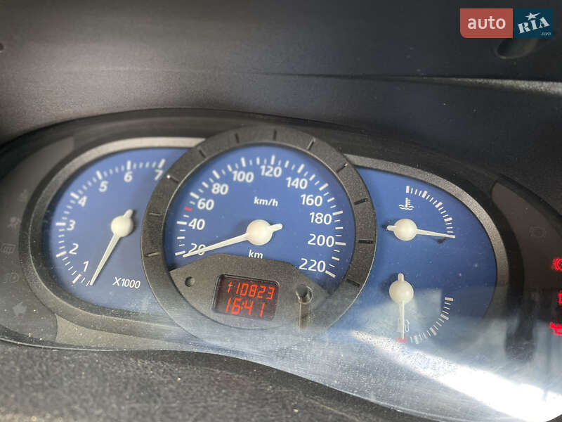 Седан Dacia Solenza 2004 в Кропивницькому