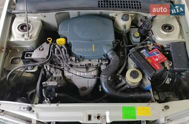 Седан Dacia Solenza 2004 в Львові