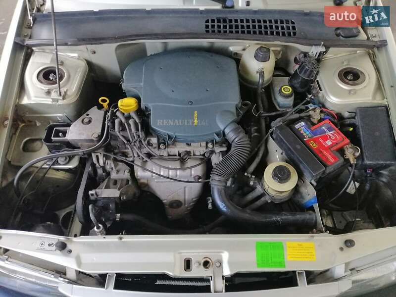 Dacia Solenza 2004