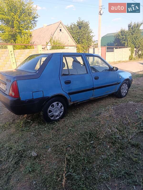 Седан Dacia Solenza 2003 в Запоріжжі