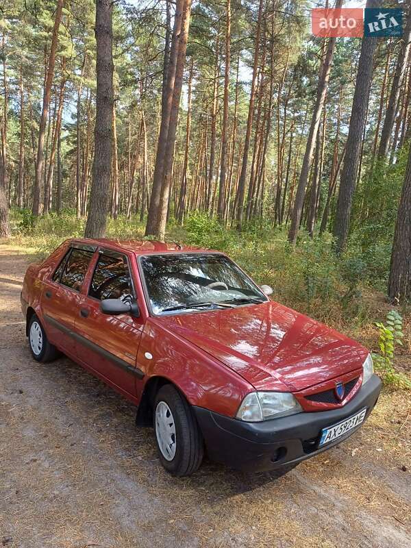 Седан Dacia Solenza 2004 в Богодухове