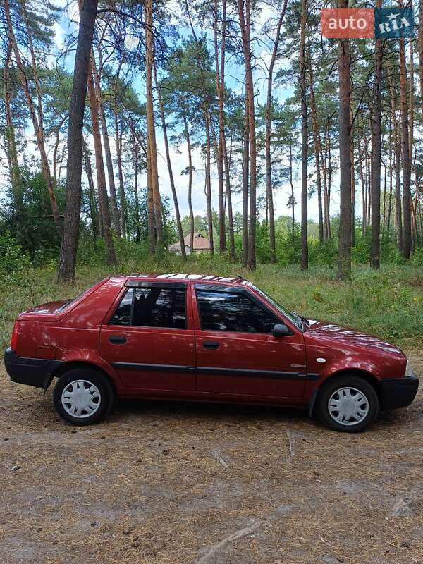 Седан Dacia Solenza 2004 в Богодухове