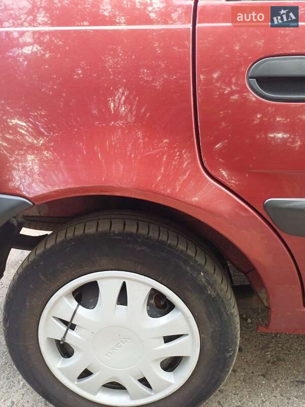 Седан Dacia Solenza 2004 в Богодухове