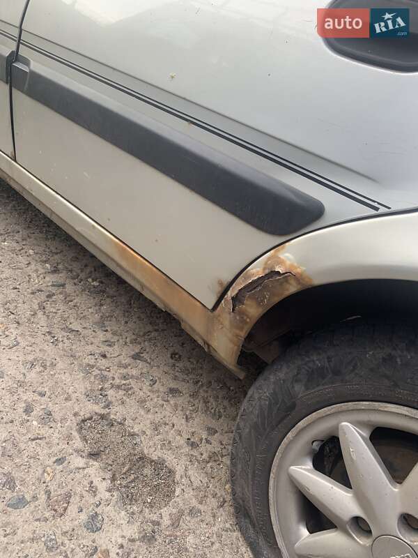 Седан Dacia Solenza 2003 в Кривом Роге