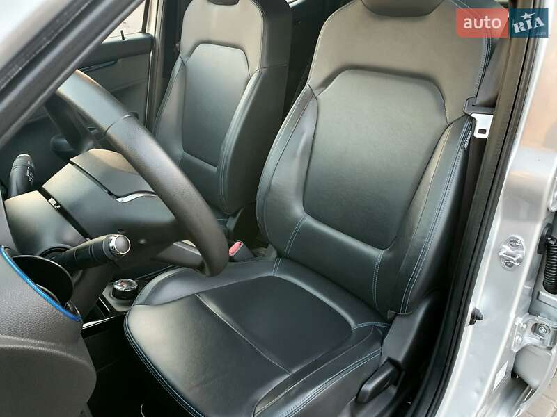 Внедорожник / Кроссовер Dacia Spring 2021 в Киеве