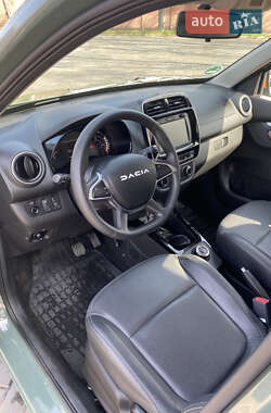 Внедорожник / Кроссовер Dacia Spring 2022 в 
