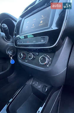 Внедорожник / Кроссовер Dacia Spring 2022 в 