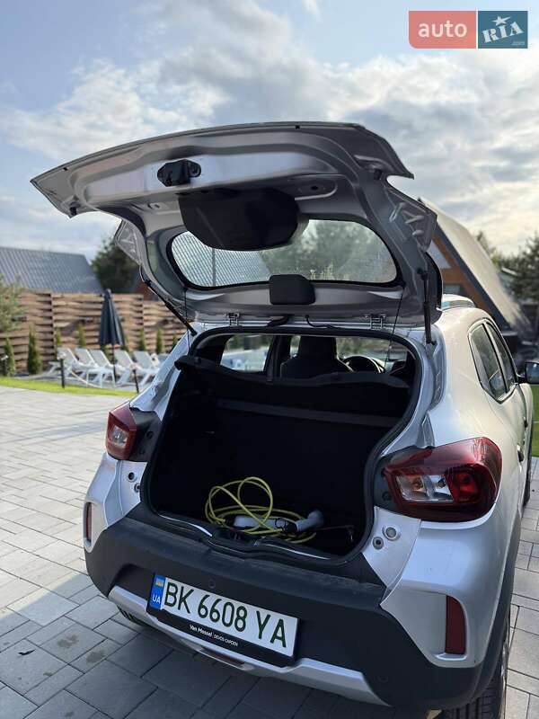 Позашляховик / Кросовер Dacia Spring 2020 в Рівному