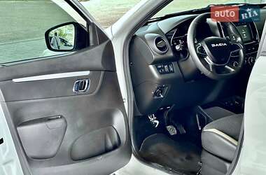 Внедорожник / Кроссовер Dacia Spring 2022 в 