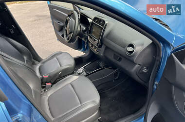 Внедорожник / Кроссовер Dacia Spring 2023 в 