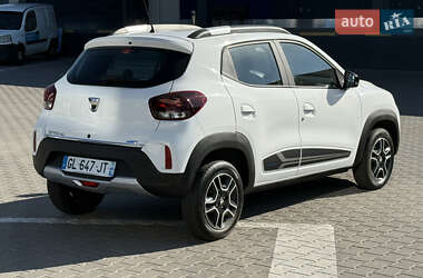 Позашляховик / Кросовер Dacia Spring 2022 в 